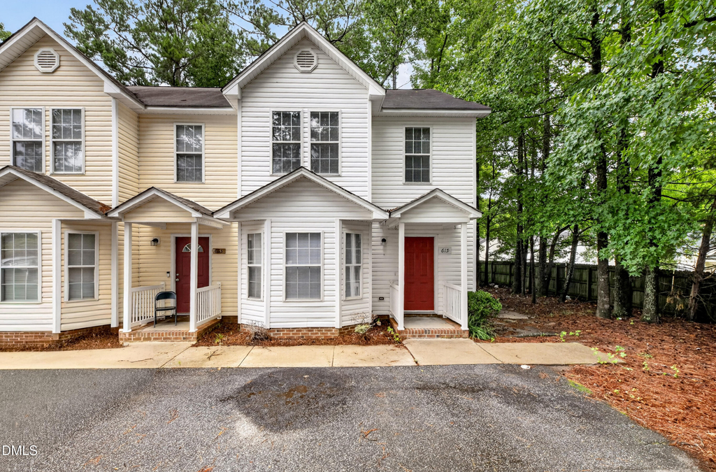 615 S Moore Street - Photo 0