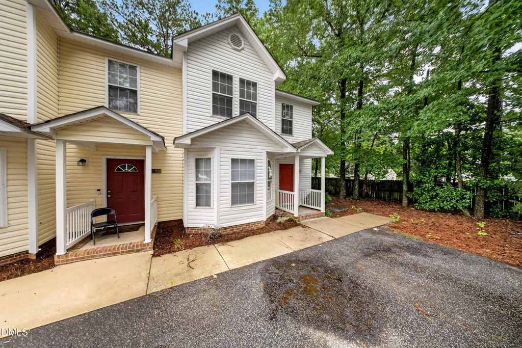 615 S Moore Street - Photo 1
