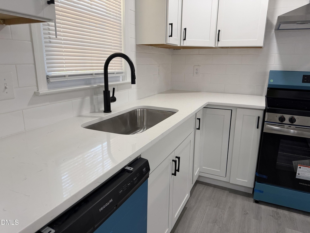 108 N Glendale Drive - Photo 7