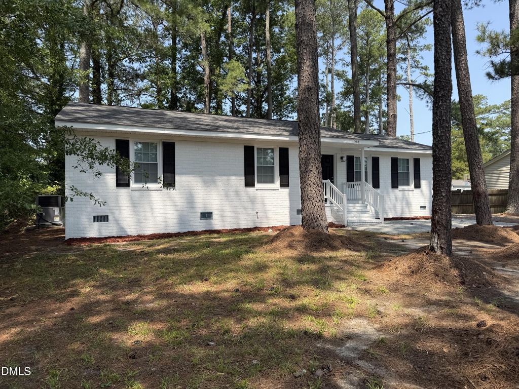 108 N Glendale Drive - Photo 0