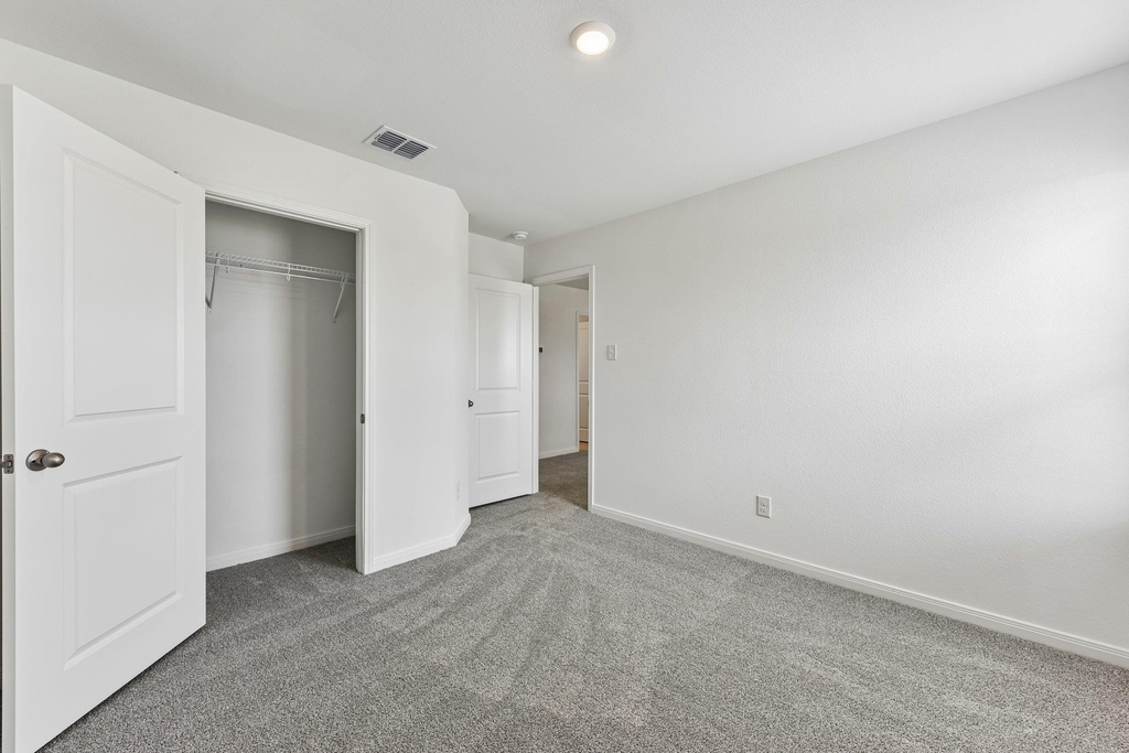 235 Surrey Oaks - Photo 20
