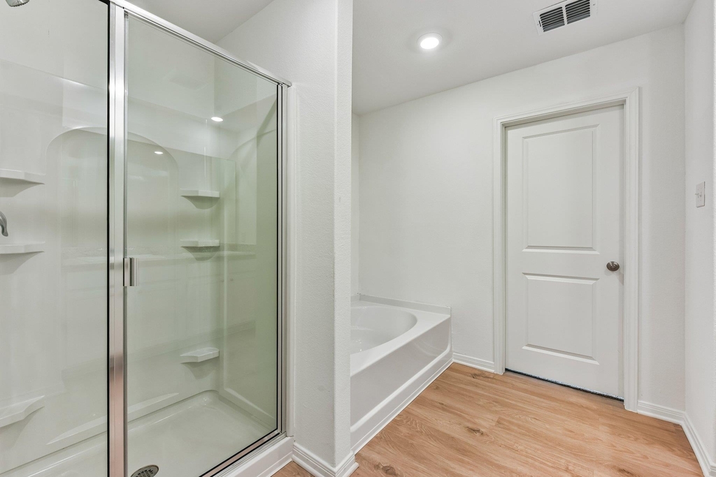 235 Surrey Oaks - Photo 15