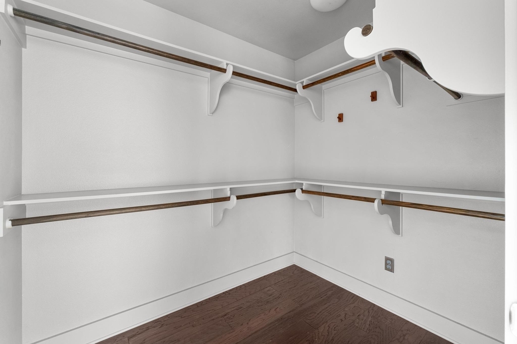 2802 Warren St - Photo 16