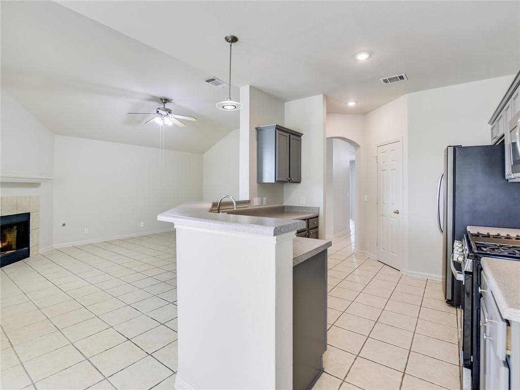 305 Dana Dr - Photo 4