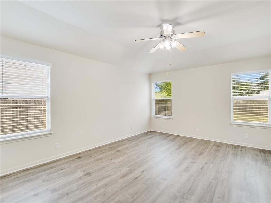 305 Dana Dr - Photo 11