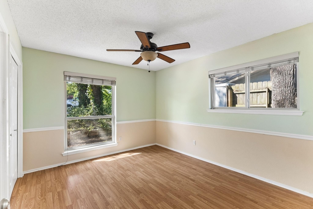 1105 N Riviera Cir - Photo 19