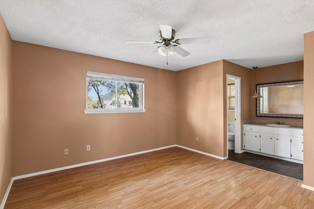 1105 N Riviera Cir - Photo 13