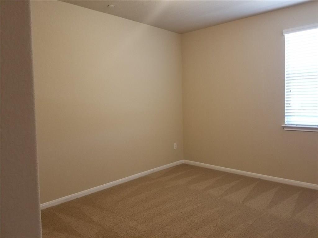 2880 Donnell Dr - Photo 17