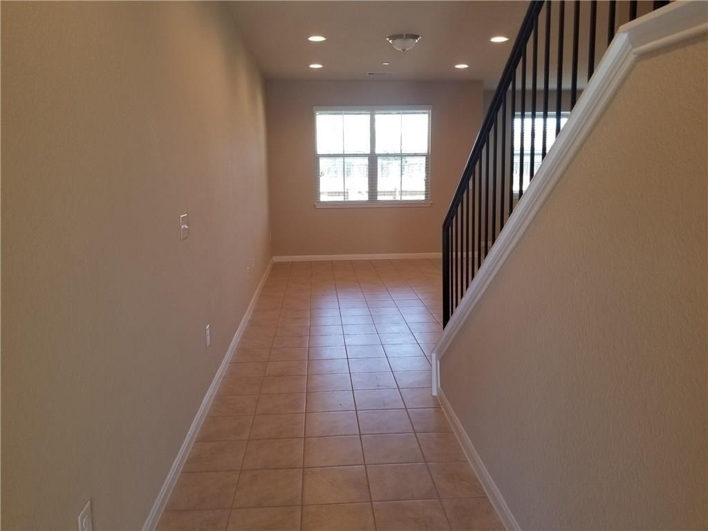 2880 Donnell Dr - Photo 16