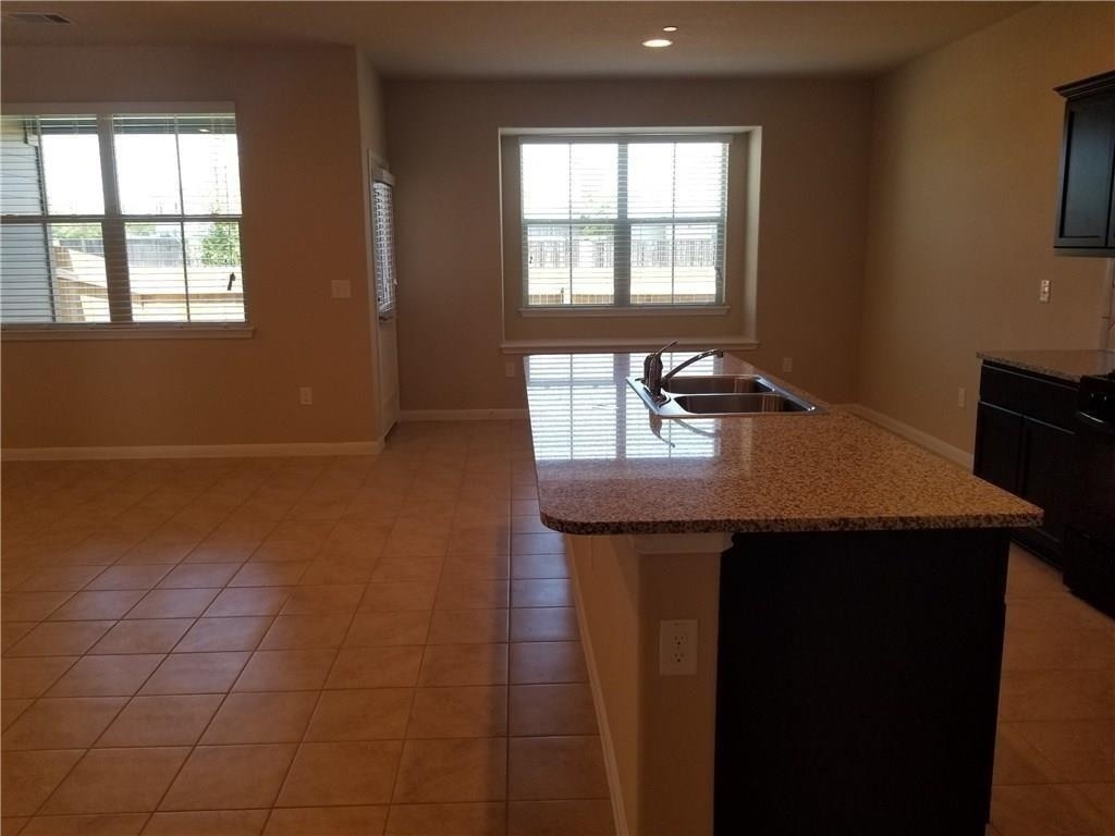 2880 Donnell Dr - Photo 14