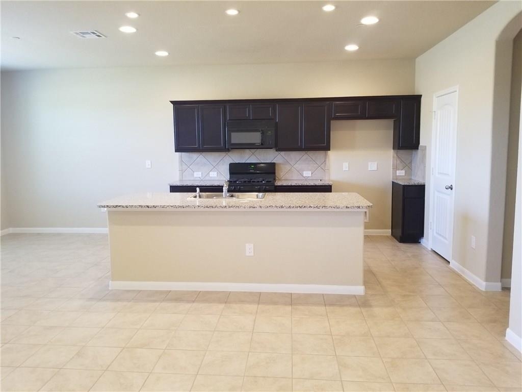 2880 Donnell Dr - Photo 2