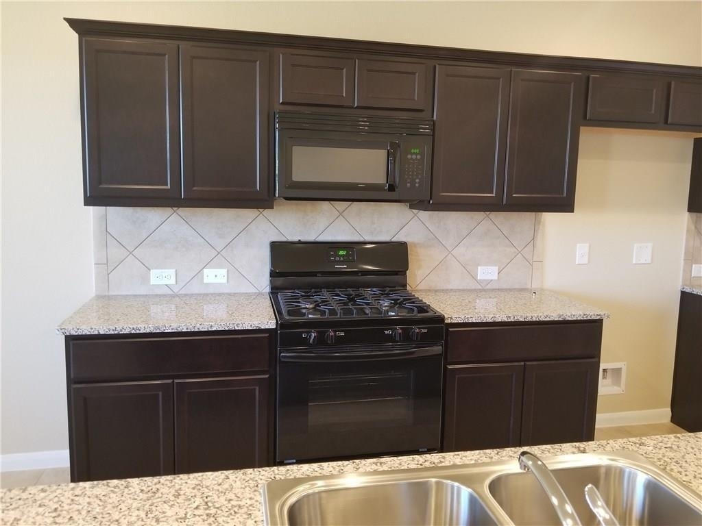 2880 Donnell Dr - Photo 1
