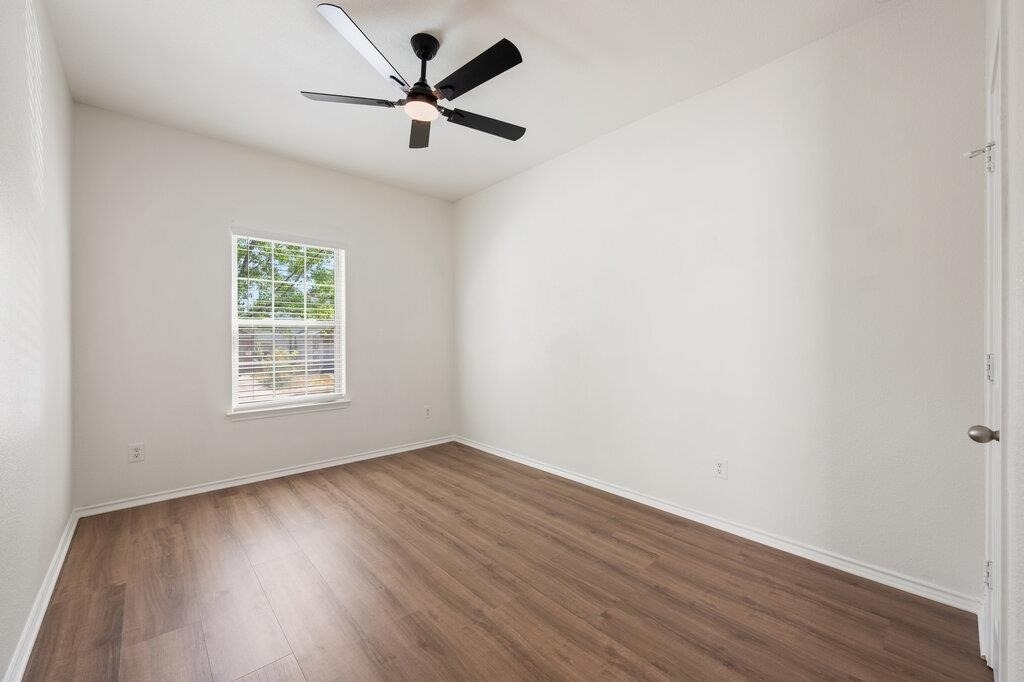 11744 Easy St - Photo 3