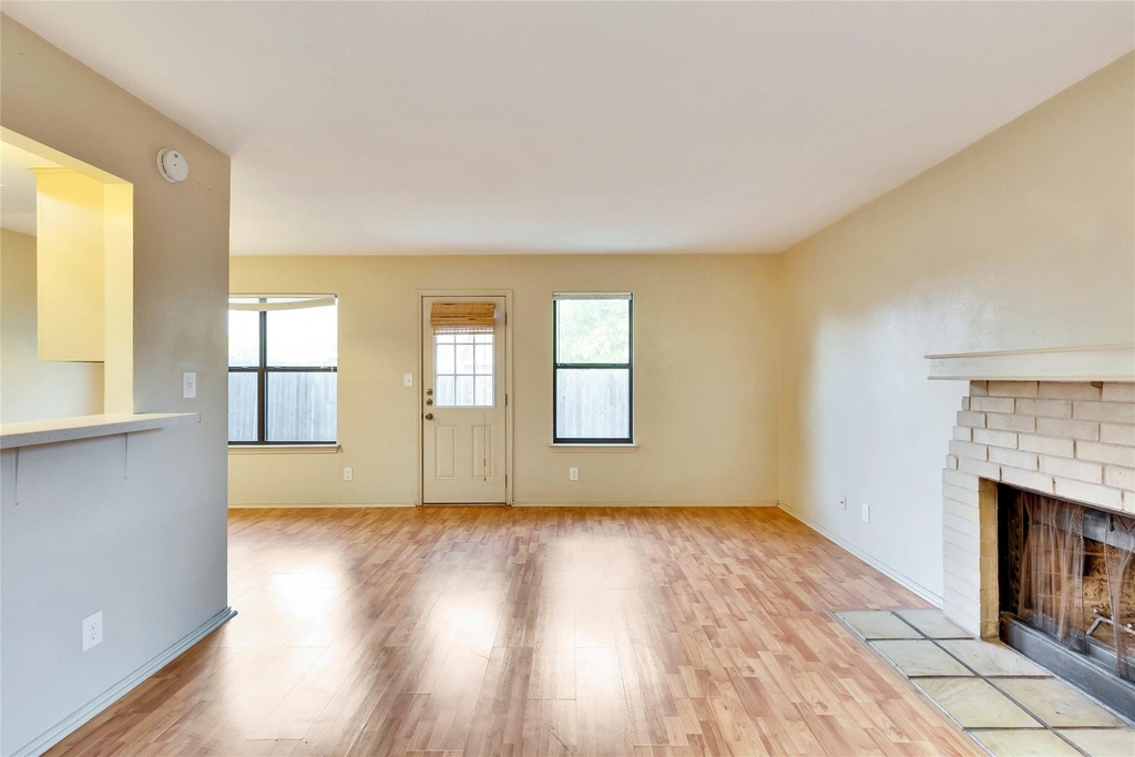 8806 Springmail Cir - Photo 7
