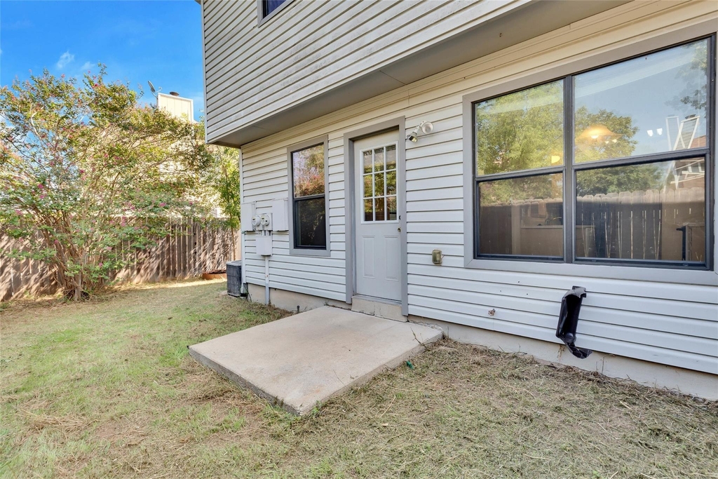 8806 Springmail Cir - Photo 22