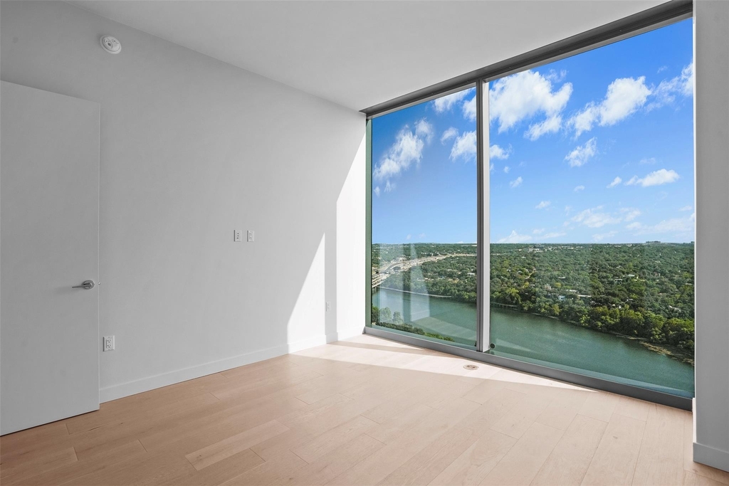44 East Ave - Photo 13