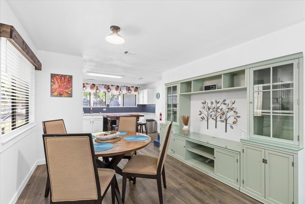 9820 Briar Ridge Dr - Photo 2