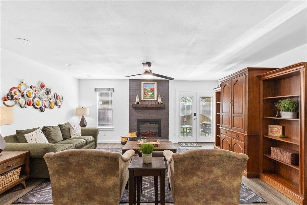 9820 Briar Ridge Dr - Photo 1
