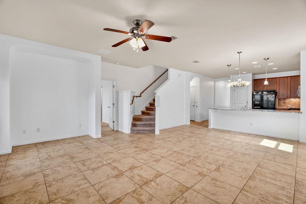 2627 Garlic Creek Dr - Photo 7