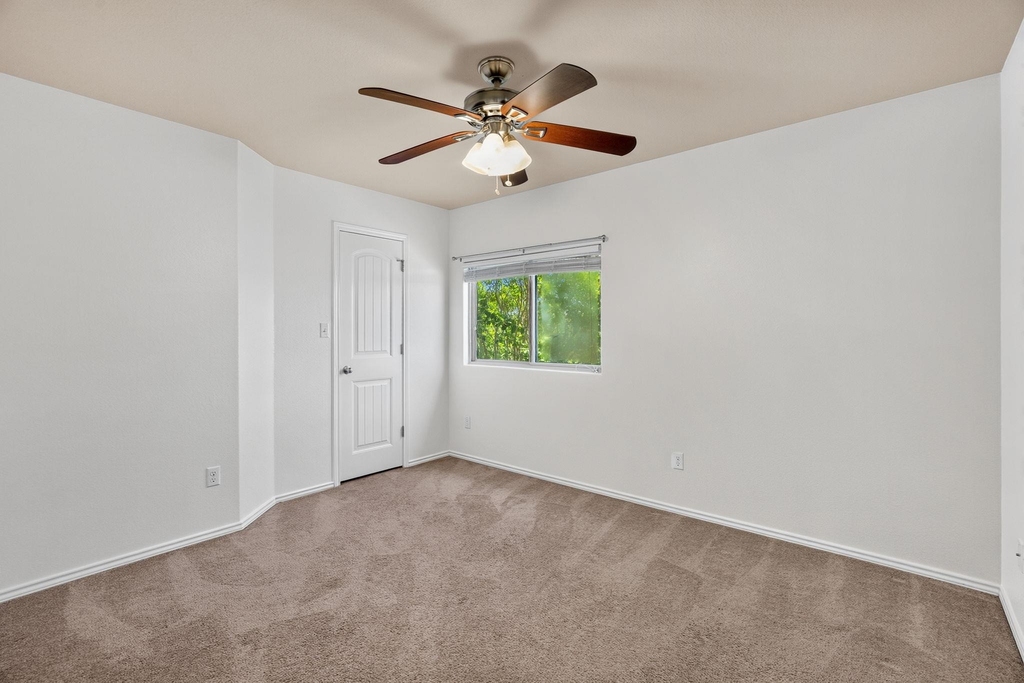2627 Garlic Creek Dr - Photo 27