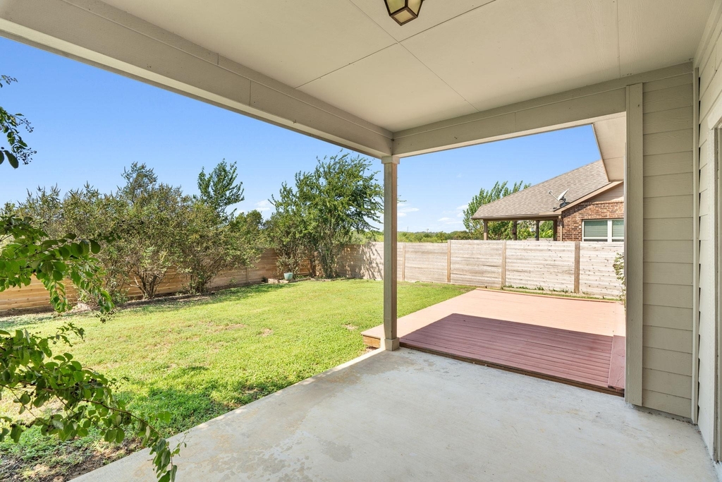 2627 Garlic Creek Dr - Photo 33