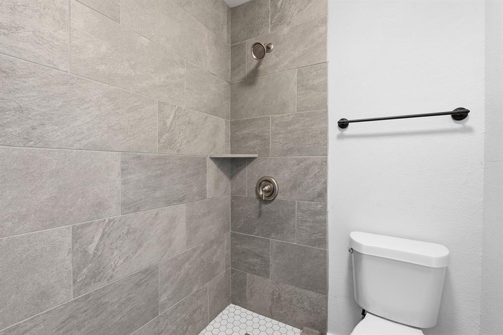 1911 Hearthside Dr - Photo 11