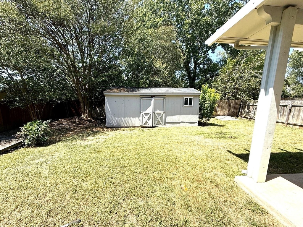 16827 Tortoise St - Photo 11