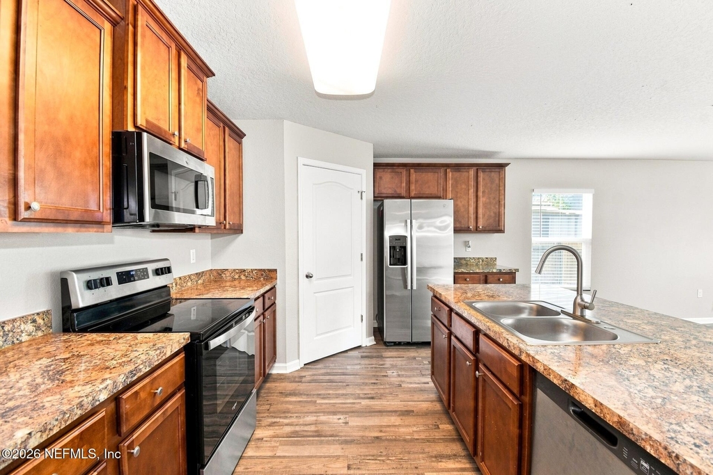 2132 Tyson Lake Drive - Photo 3