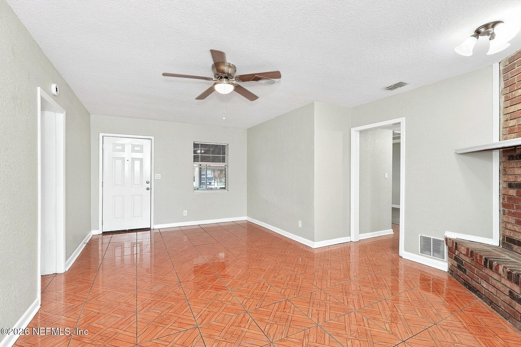 5716 Banyan Drive - Photo 2