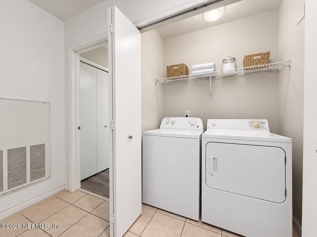 1655 The Greens Way - Photo 5