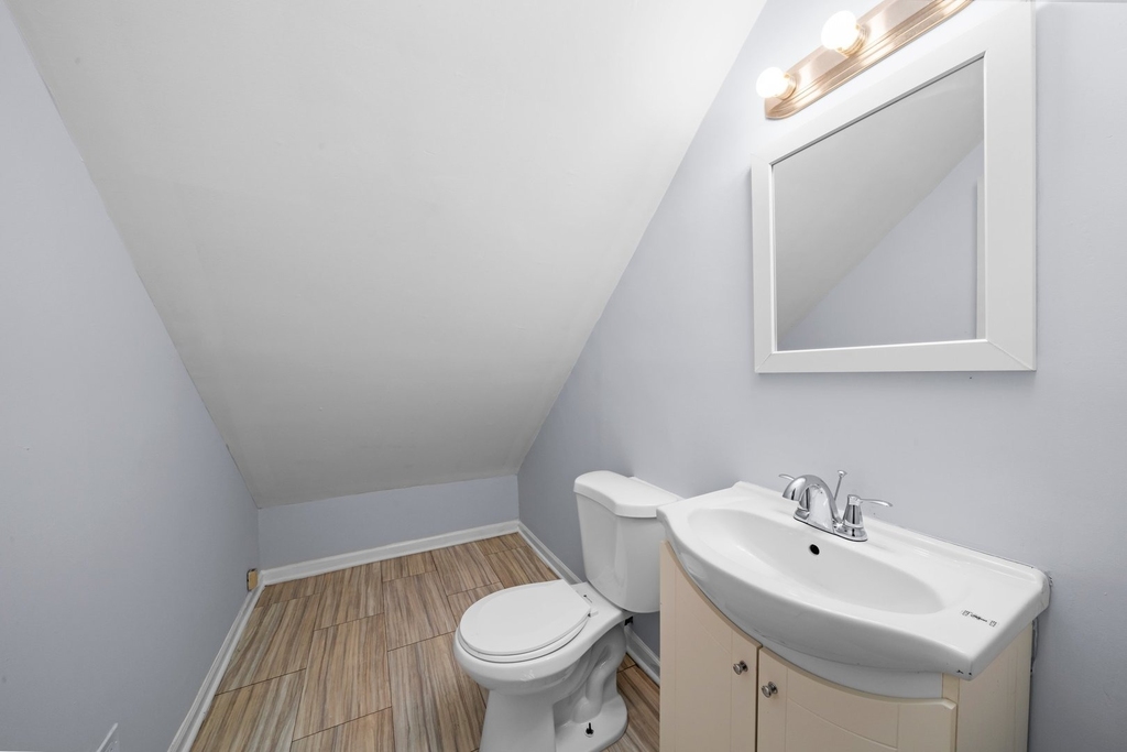 701 E 142nd Street - Photo 17