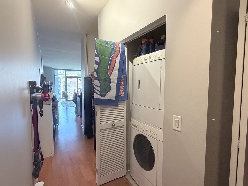 1235 S Prairie Avenue - Photo 13