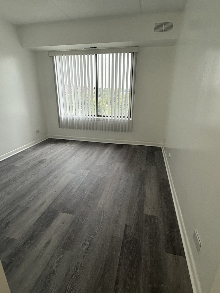 400 Park Avenue - Photo 12