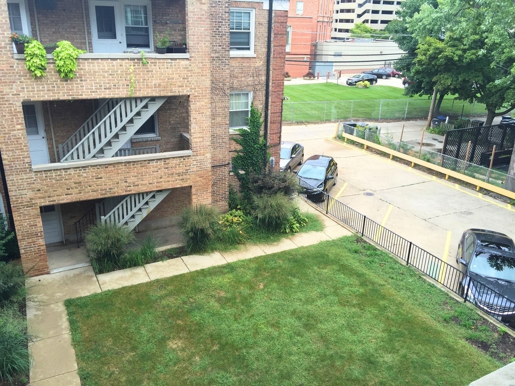839 Mulford Street - Photo 7