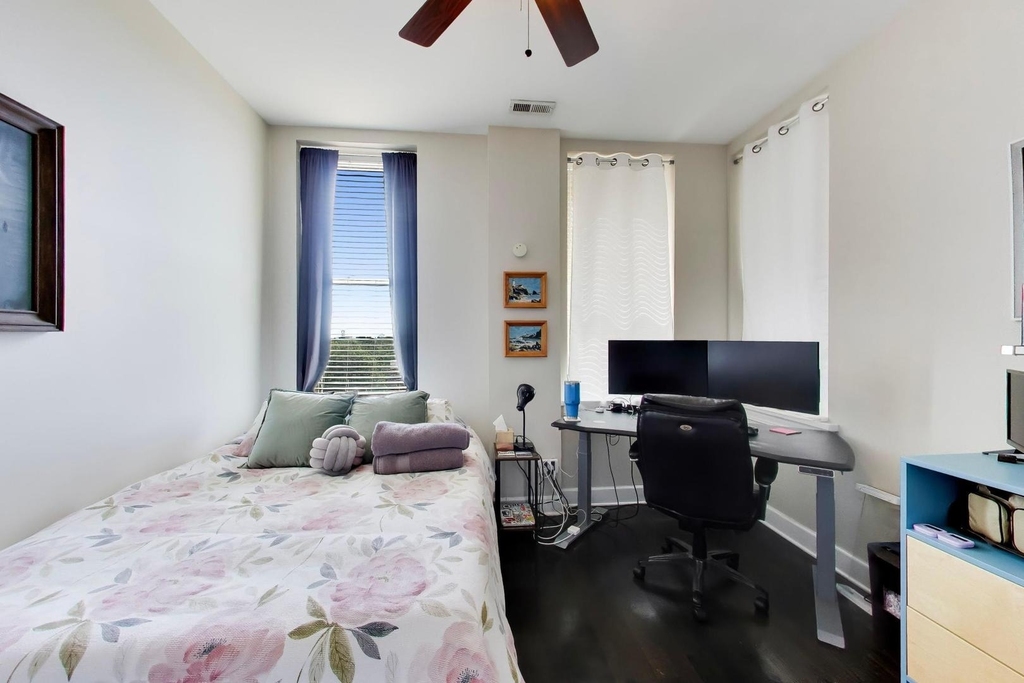 2700 W Belmont Avenue - Photo 16