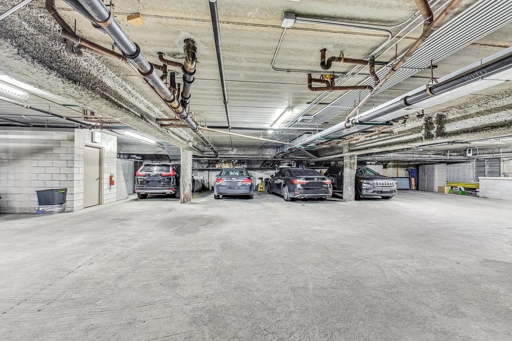 2700 W Belmont Avenue - Photo 26