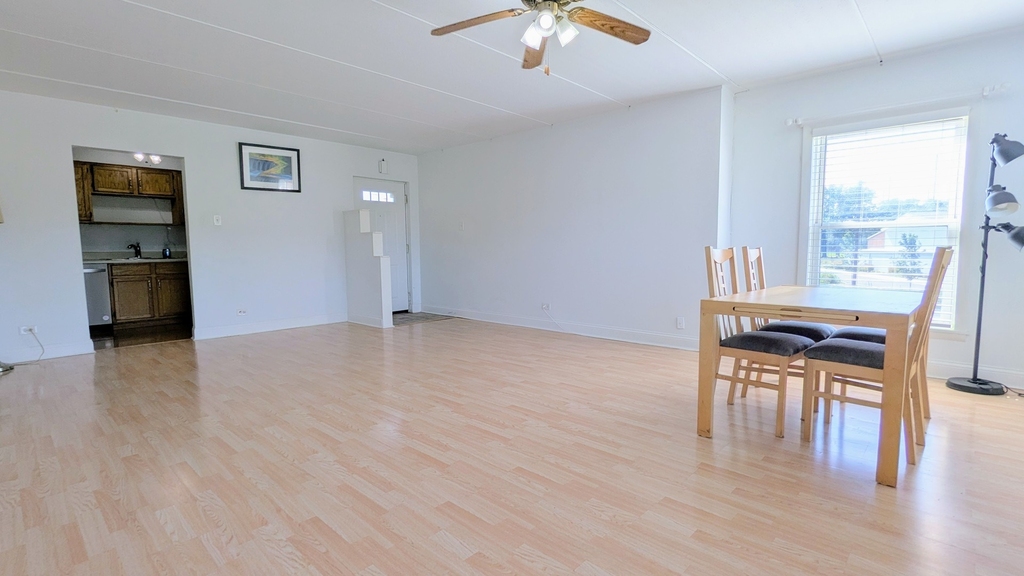 2610 Oakton Street - Photo 3