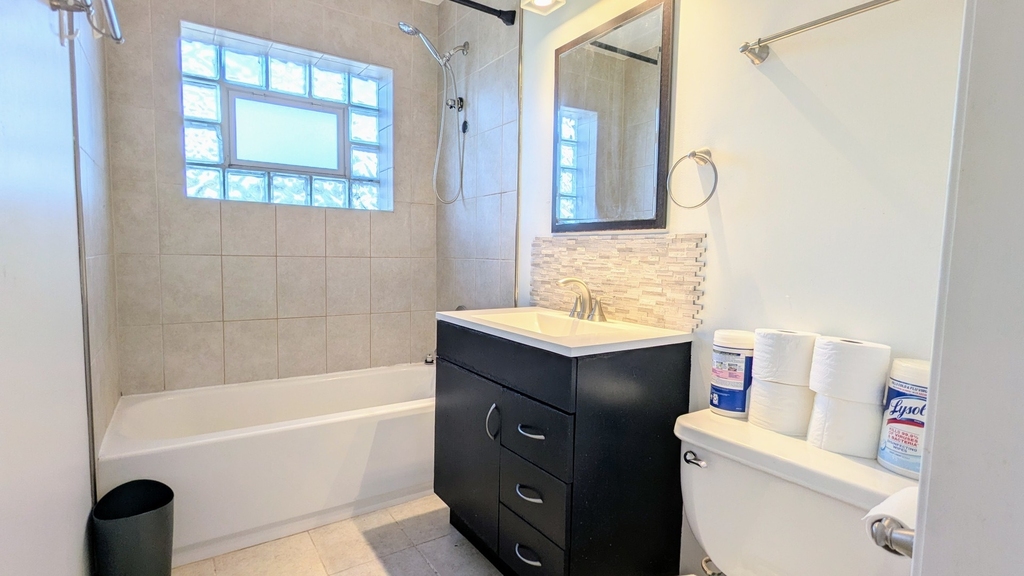 2610 Oakton Street - Photo 9