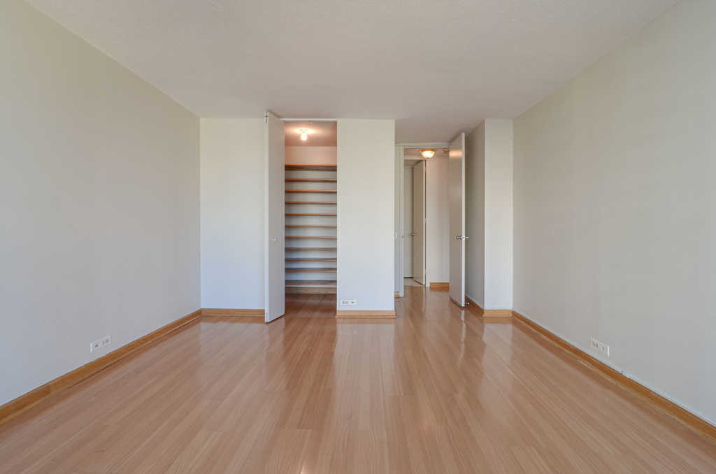 405 N Wabash Avenue - Photo 6