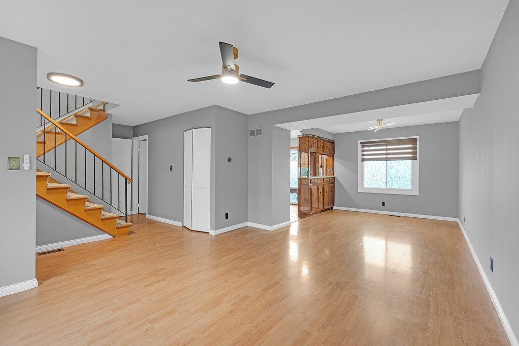 414 Gainsborough Court - Photo 5