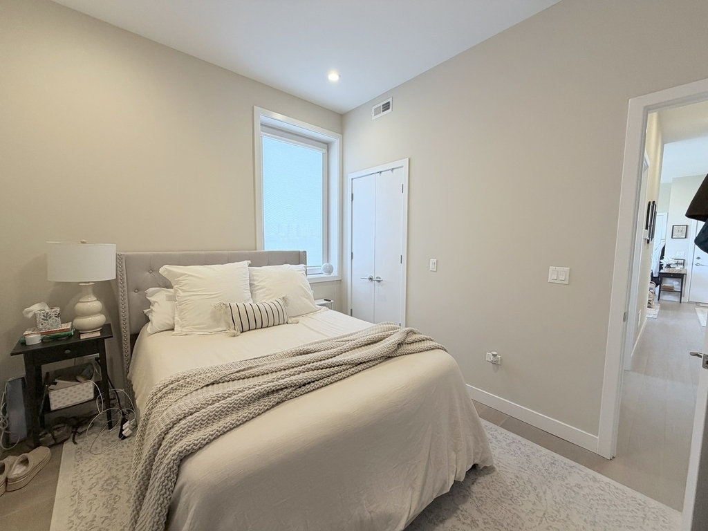 3757 N Sheffield Avenue - Photo 14