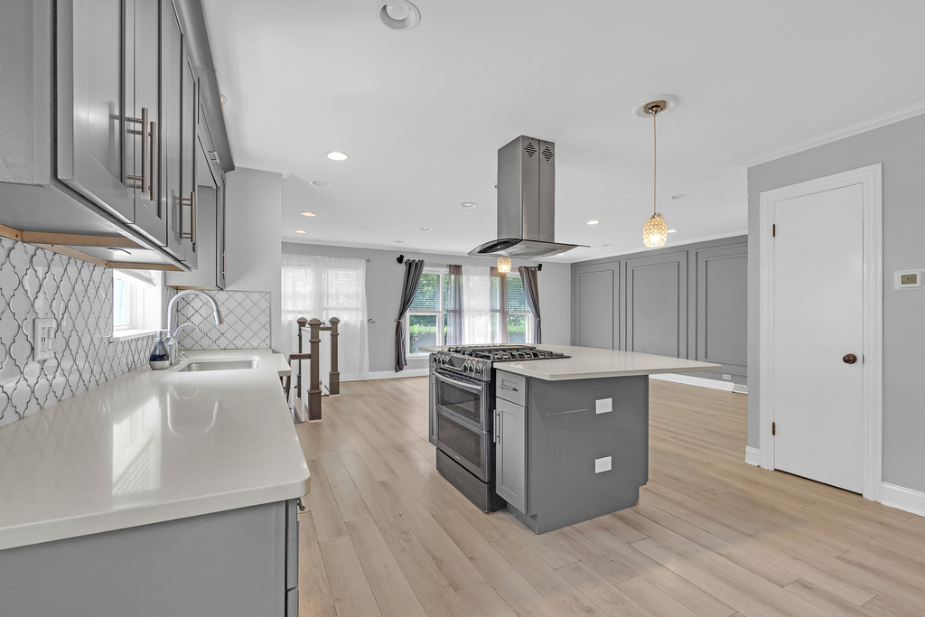 534 Lawler Avenue - Photo 9