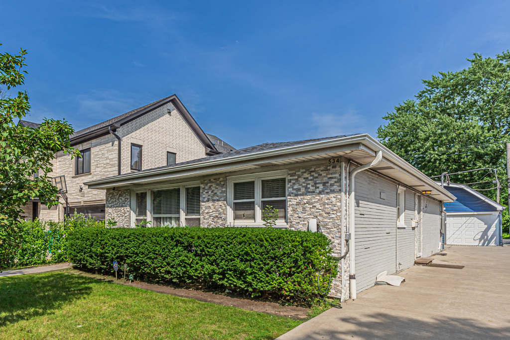 534 Lawler Avenue - Photo 1