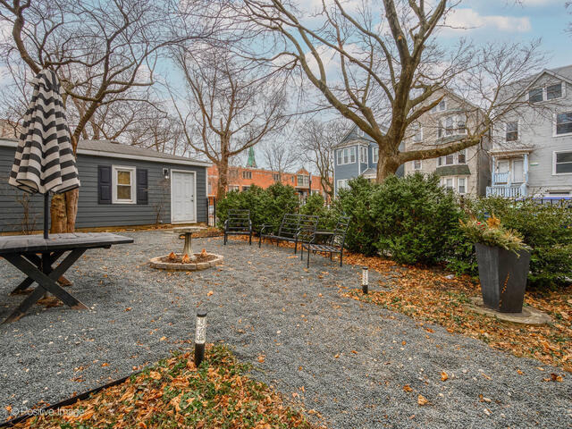3034 N Greenview Avenue - Photo 14