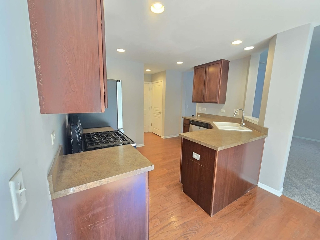 337 Devoe Drive - Photo 2