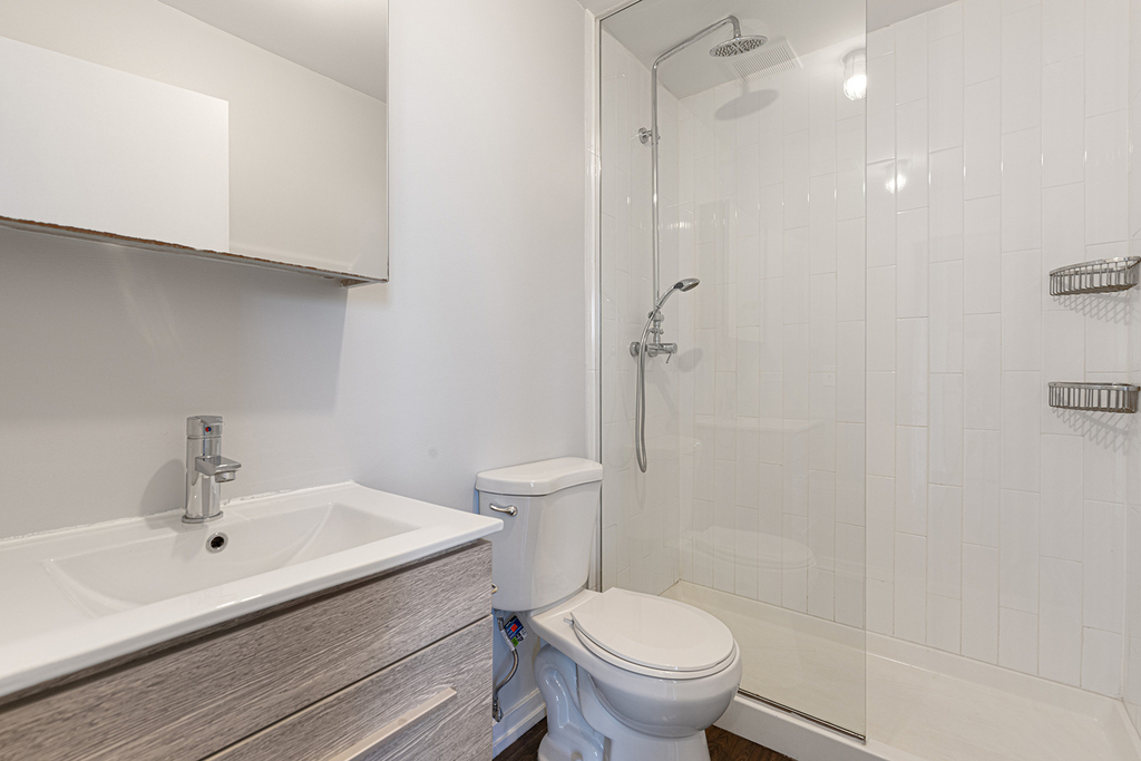 5718 N Winthrop Avenue - Photo 9