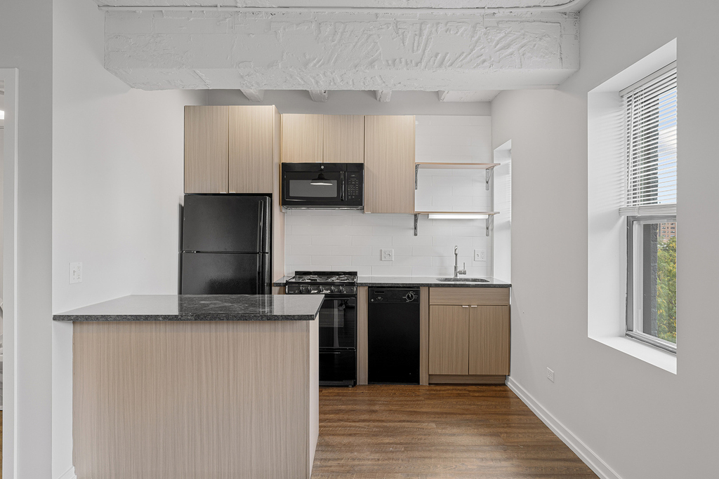 5718 N Winthrop Avenue - Photo 4