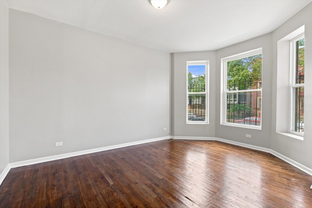 6401 S Maryland Avenue - Photo 4