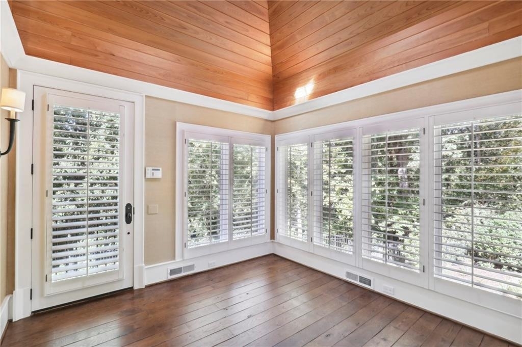 1965 W Wesley Road Nw - Photo 20
