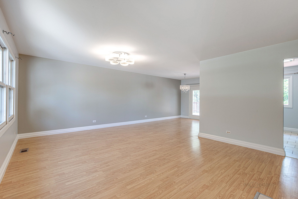 4470 Capstan Drive - Photo 11